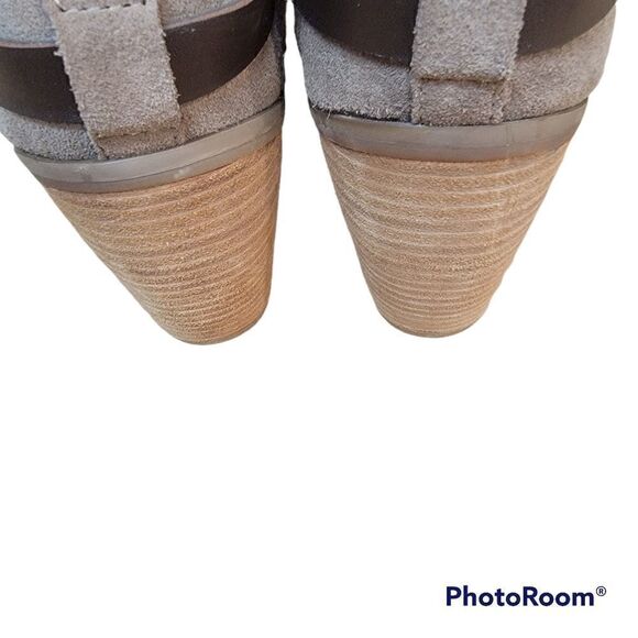 DV by Dolce Vita Suede Ankle Booties with Straps. Size 8.5. NWOT. - Picture 4 of 11